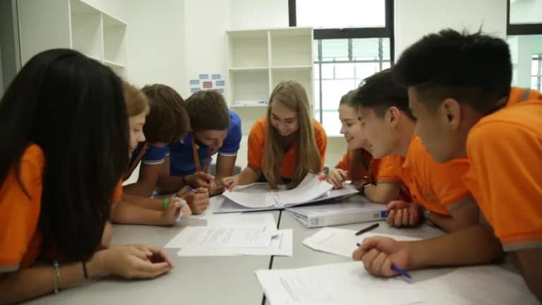 English Language Camp Spring Edition Singapore + Borneo Island