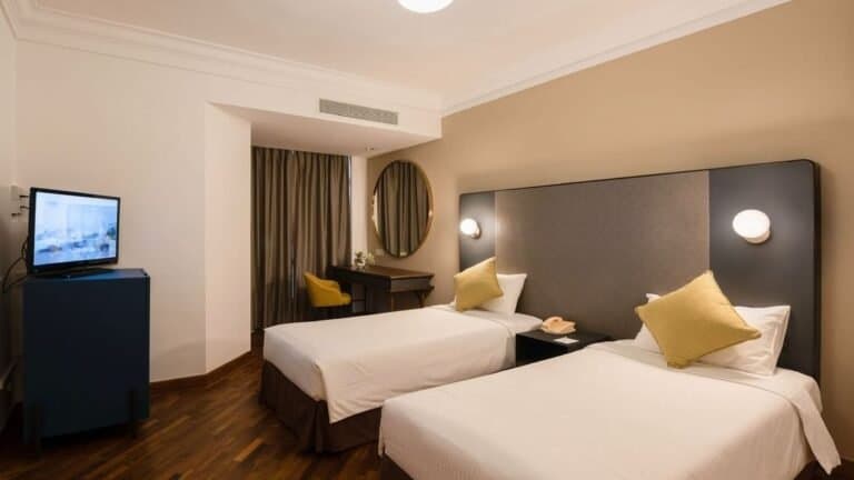 Deluxe twin · Singapore